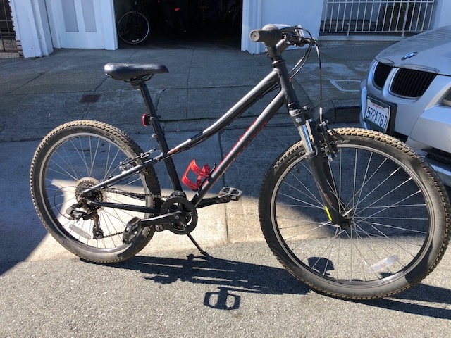 2019 (Kids Age 7-11) Specialized Hard Rock Mountain Bike For Sale