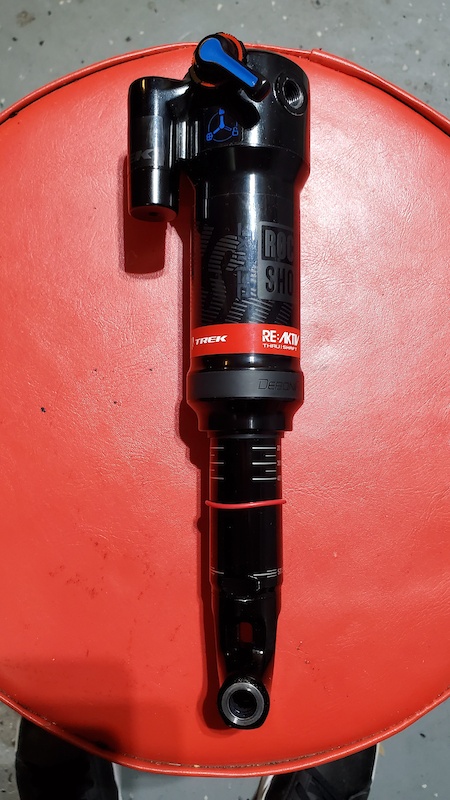 Autocollants REF:VP631 Pour Amortisseur ROCKSHOX SUPER DELUXE ULTIMATE 2020-2024 – Chrome/Gold, VTT