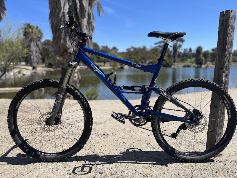 2006 gary fisher mountain bike