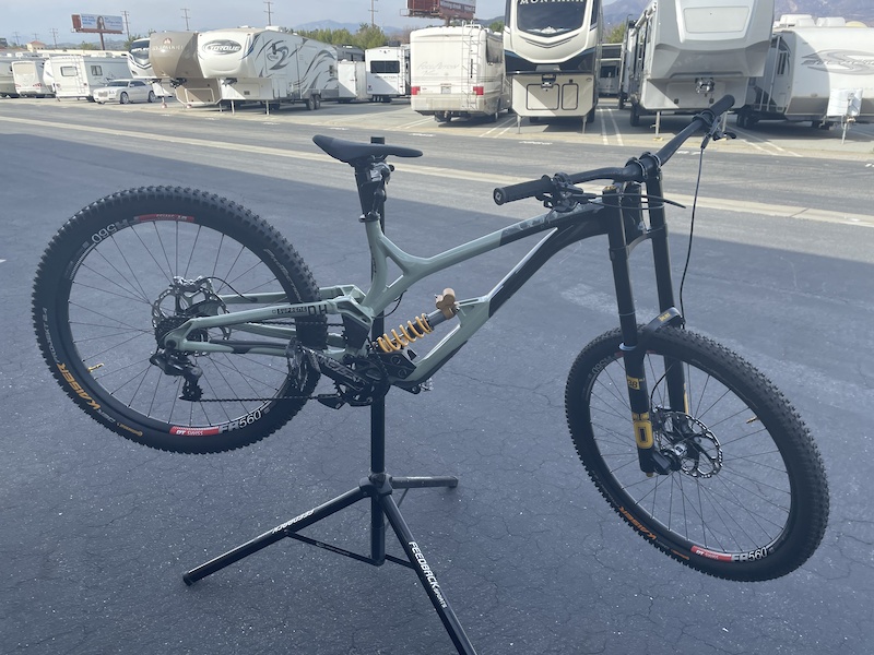 commencal supreme ohlins