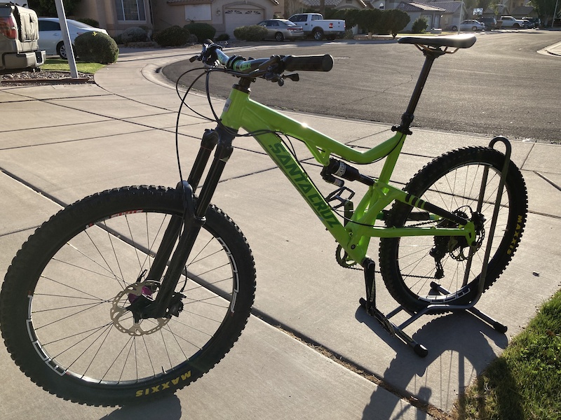 2015 Heavily Upgraded Santa Cruz Heckler - Large 27.5 For Sale