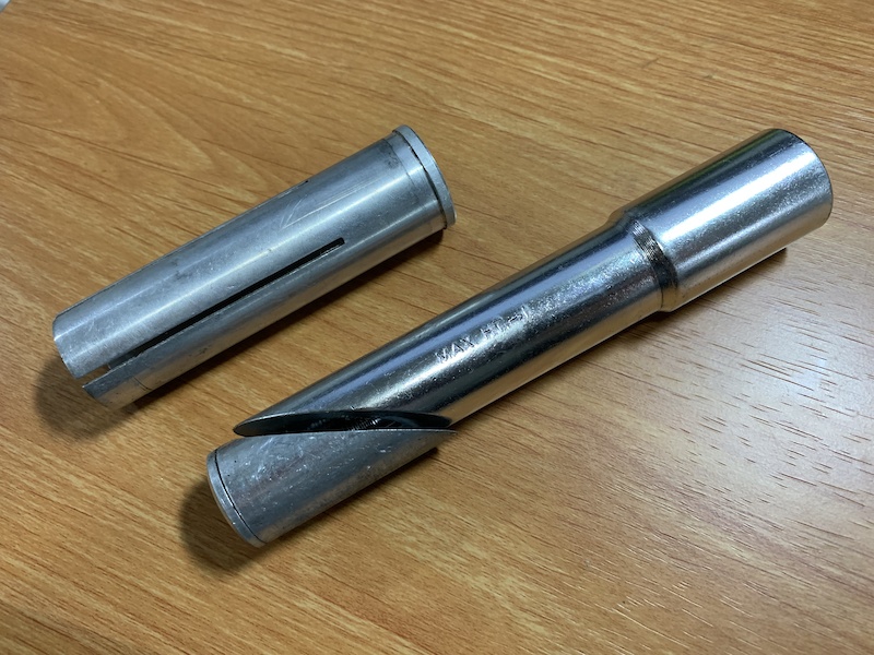 Threaded to threadless stem adaptor 1" to 1 1/8" For Sale