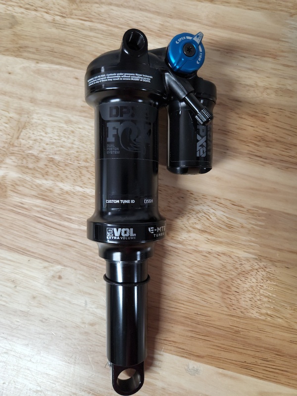 2022 Fox DPX2 205x62.5mm trunnion mount For Sale