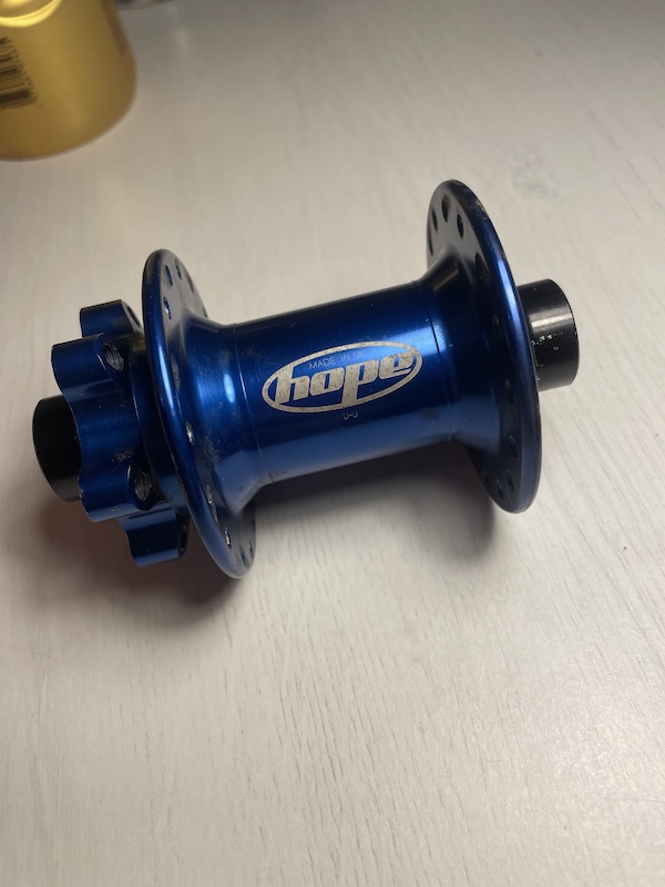 Hope pro 2 front hub For Sale