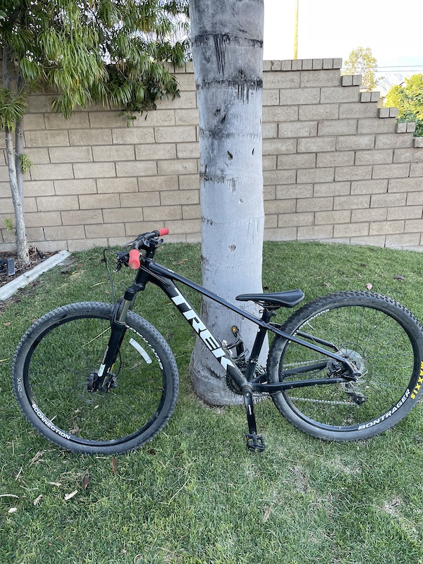 trek marlin 5 xs