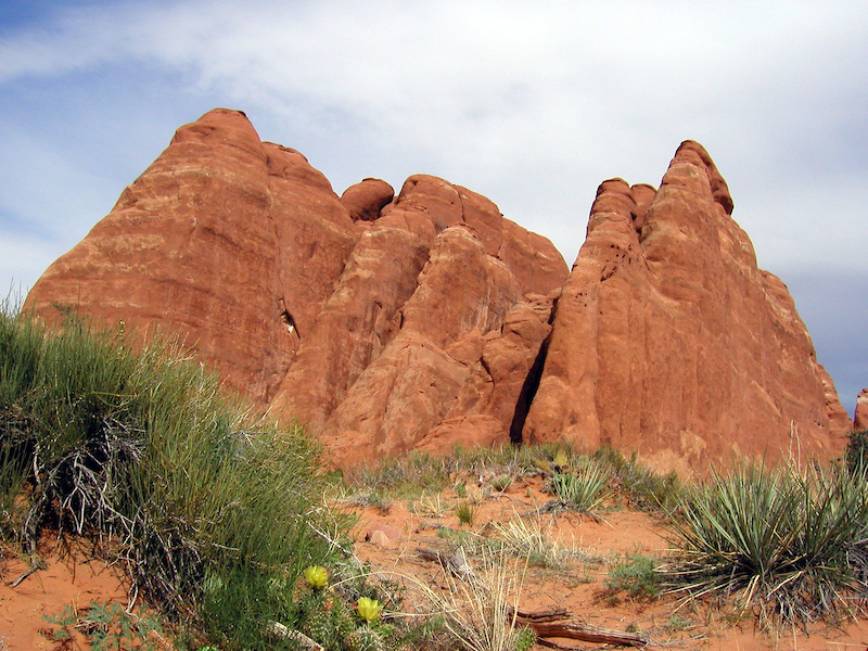 Sand Dune Arch to Broken Arch Loop Hiking Route Trailforks