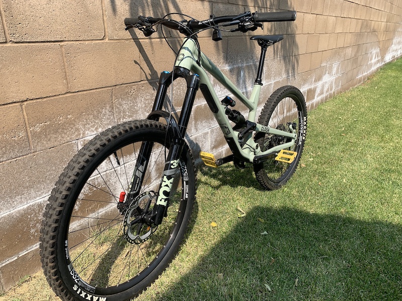 2021 Commencal CLASH ESSENTIAL $3,400 (Medium) For Sale