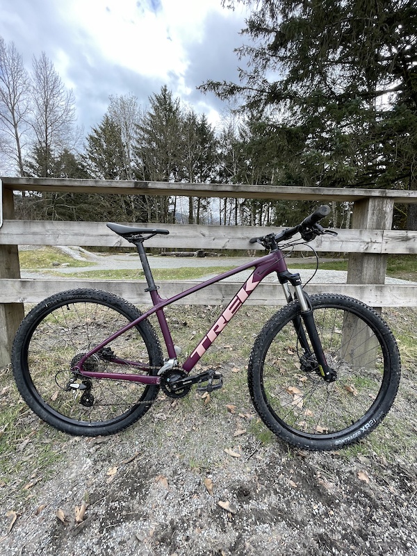 trek marlin pink