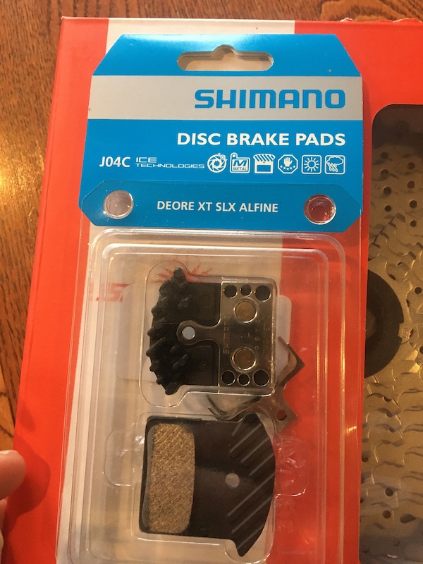 shimano xt brake pads replacement