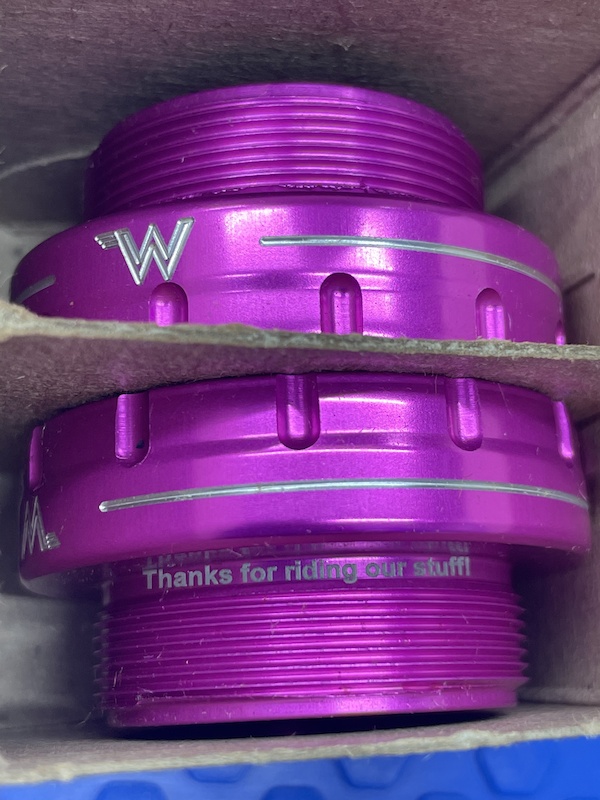 2022 White Industries External BSA BB 30mm (PINK) For Sale