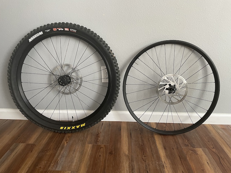 2022 Specialized 29” alloy wheelset with rotors For Sale