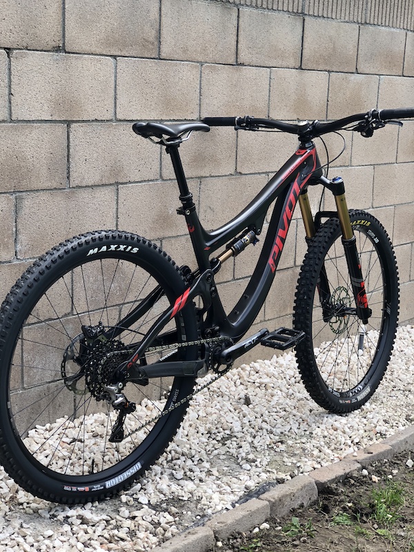 2016 pivot switchblade