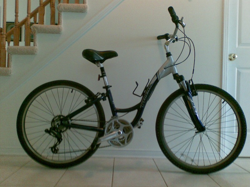 trek navigator 100 step through