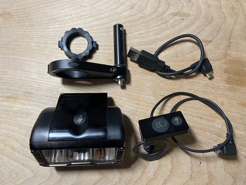 specialized flux expert headlight