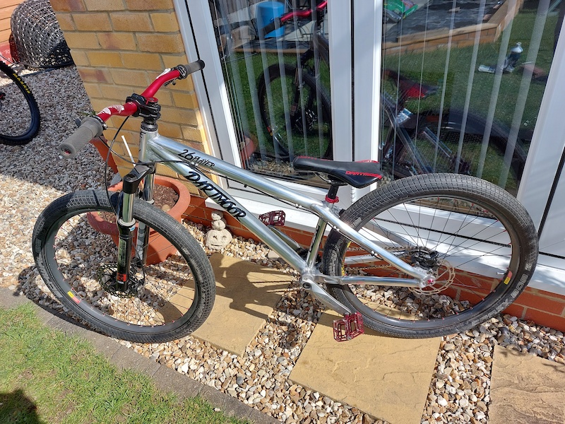 Dartmoor 26 Player dirt jump bike. For Sale