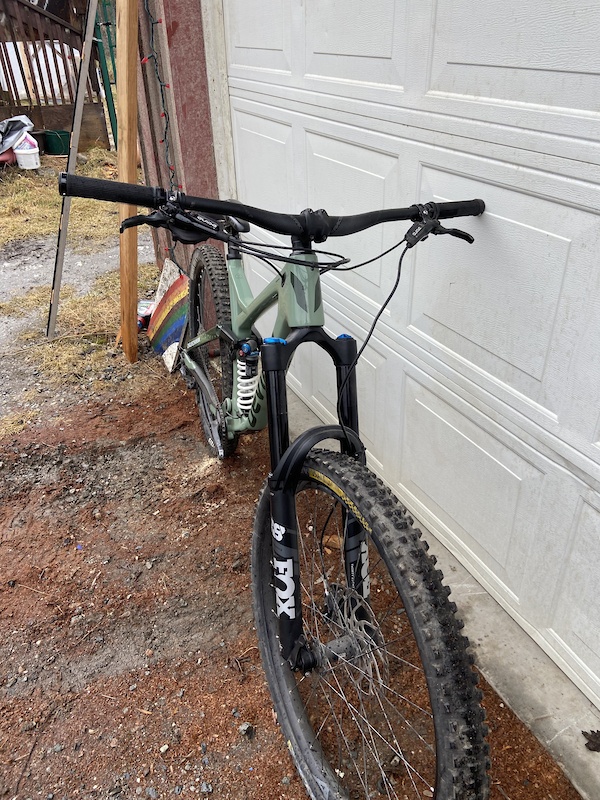 2021 Devinci Spartan carbon XL For Sale
