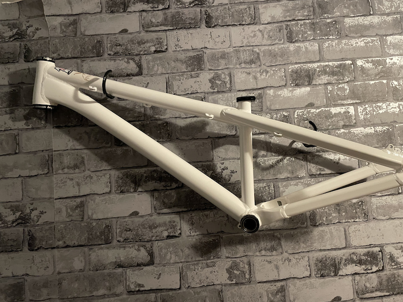 2015 Dartmoor 26player dj frame 26” For Sale