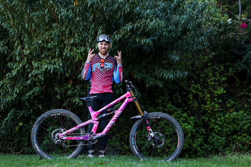 Bike Check: Kaos Seagrave's Custom Darkfest Canyon Torque - Pinkbike