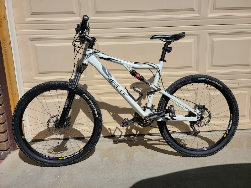 Mountainbike For Sale