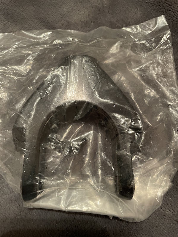 2018 Specialized Stumpjumper yoke For Sale