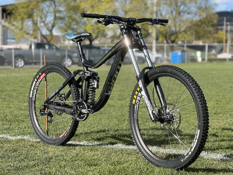 2018 giant glory 1