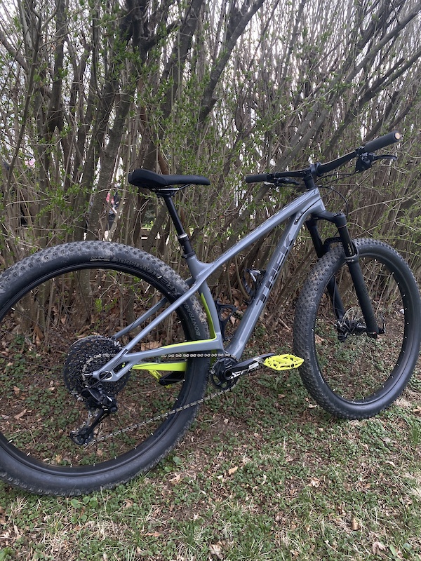 2020 trek stache