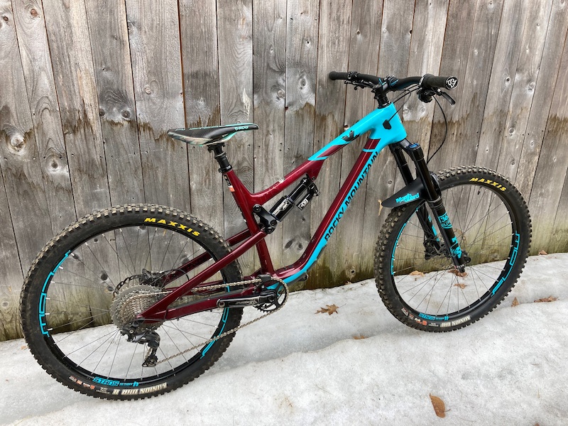 mongoose hybrid bike