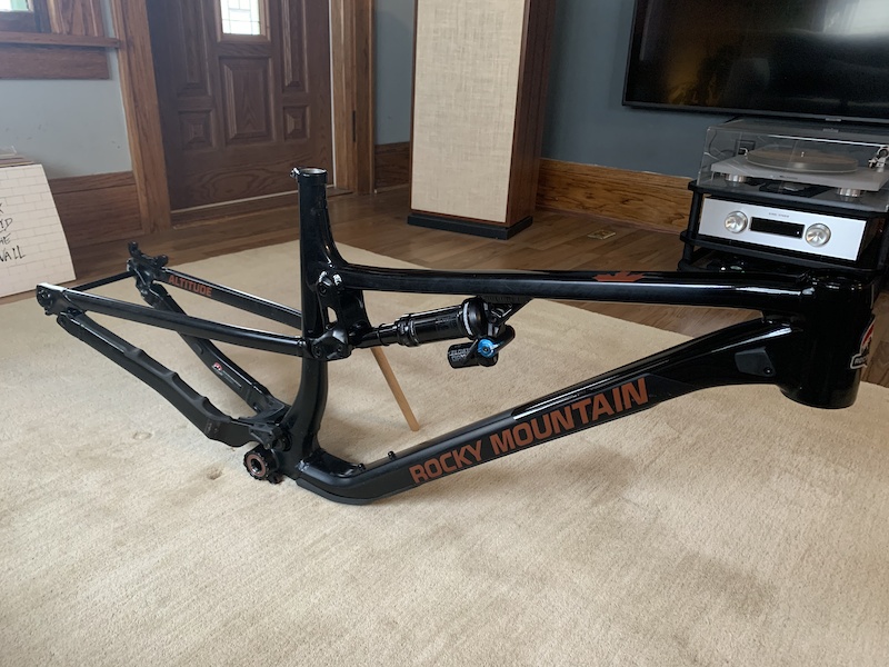 2021 Rocky Mountain Altitude Alloy Large Black For Sale