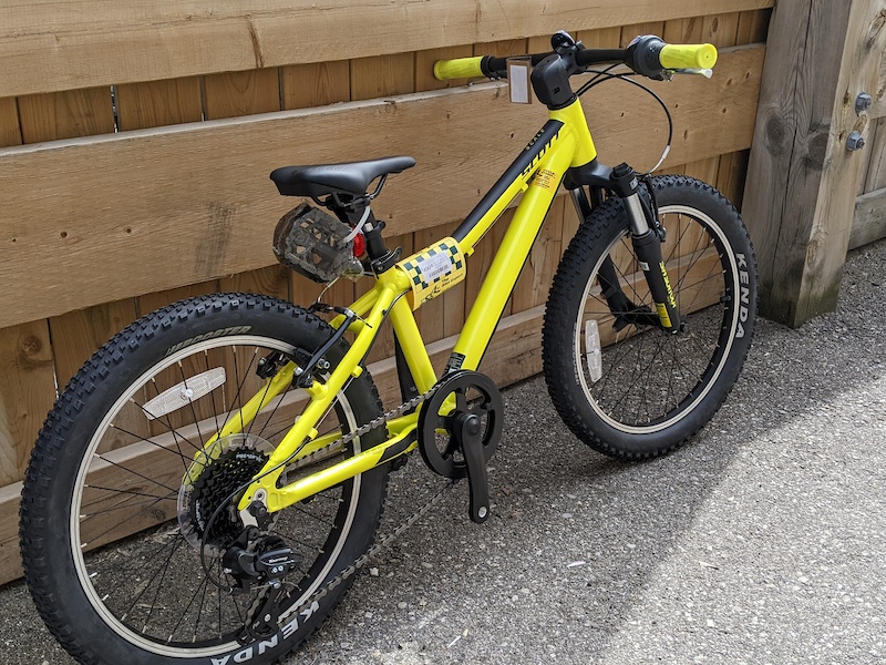 2022 Scott Scale 20\