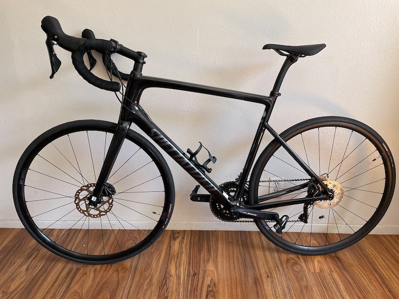 2022 Specialized Tarmac SL6 Sport, size 58 For Sale