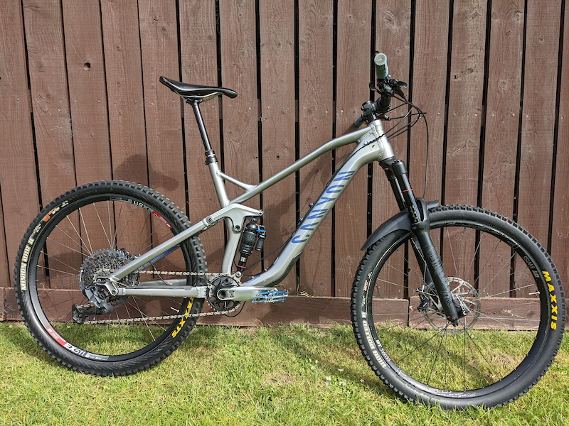 best downhill mountain bike under 2000