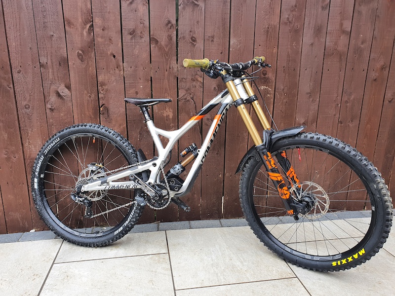 2019 commencal