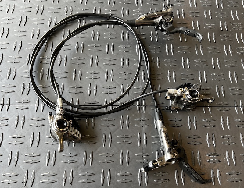 xtr m9020 brakes