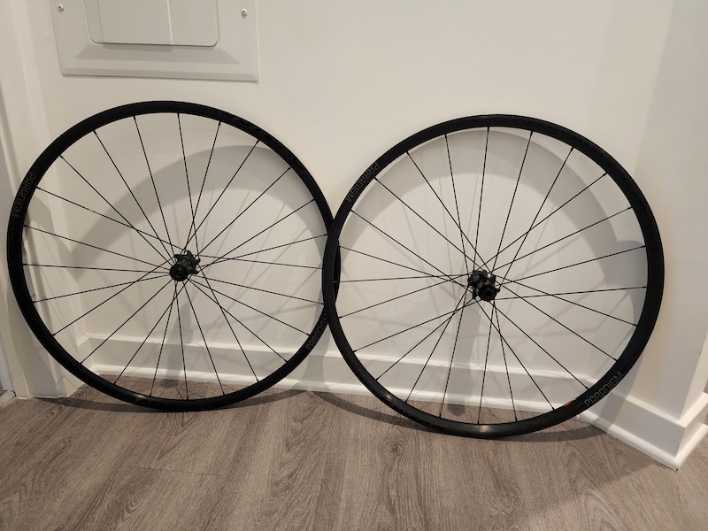 bontrager paradigm elite wheelset