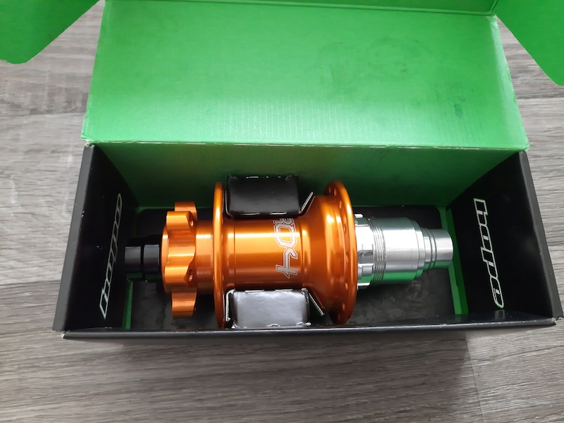 New Hope Pro 4 non boost 142/135 x 12 or QR XD For Sale