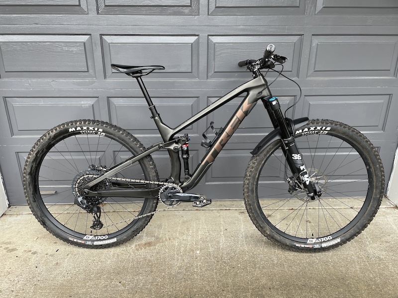 2022 Trek Fuel EX 9.8 GX AXS Carbon, M/L, Ridden Twice For Sale