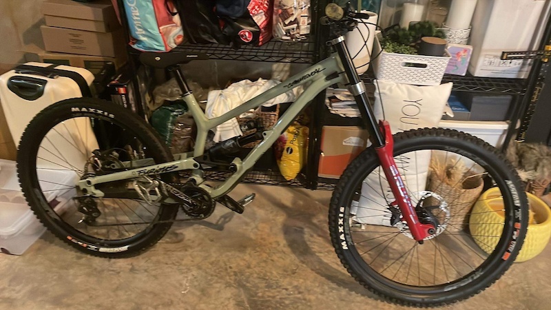 commencal furious 2021