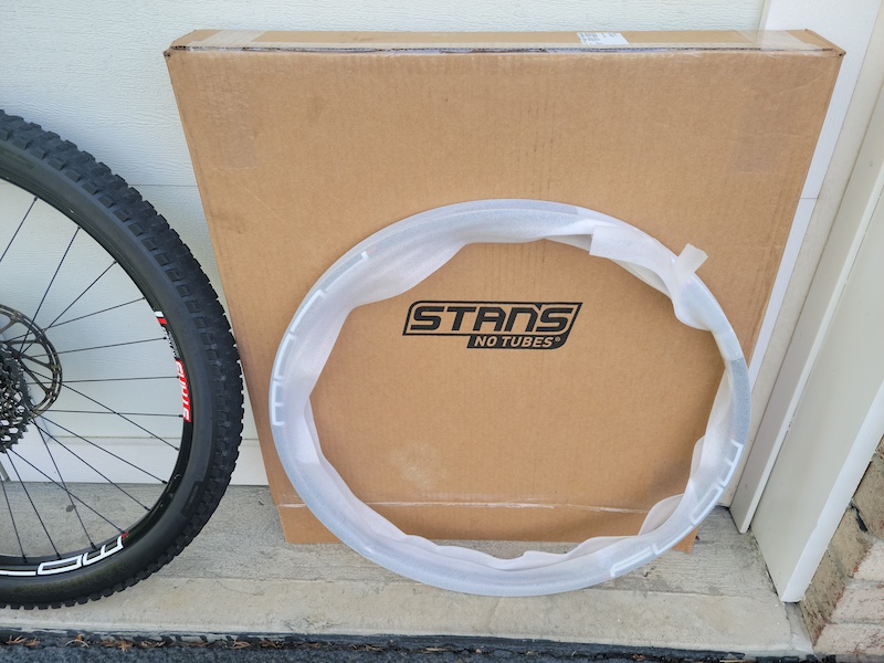 2021 Complete Stan's NoTubes Wheelset with new Rim For Sale
