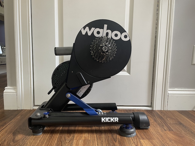 wahoo kickr 4.0 indoor smart trainer