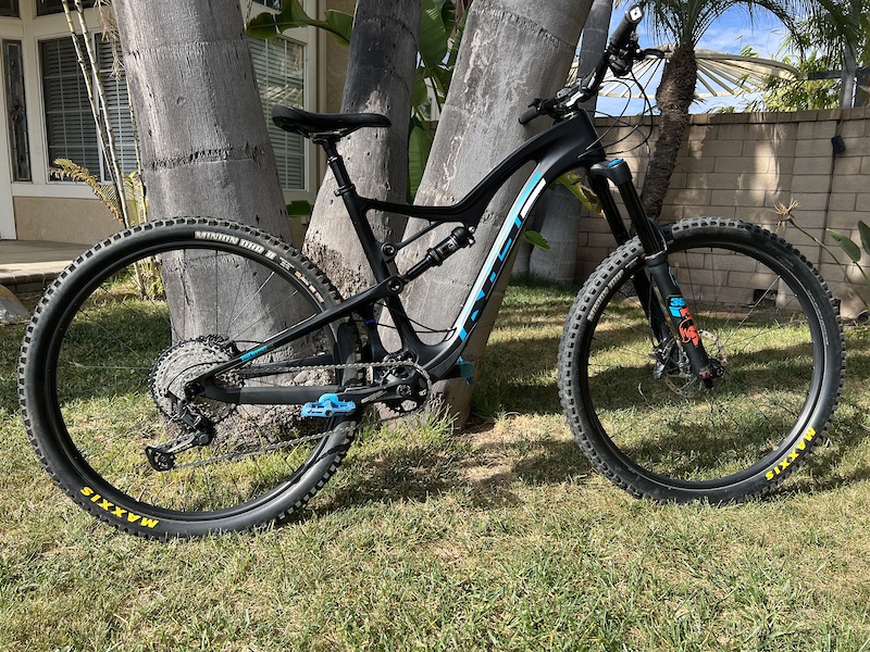 2020 KHS 6600 Carbon Mountain Bike Size Large 29er For Sale