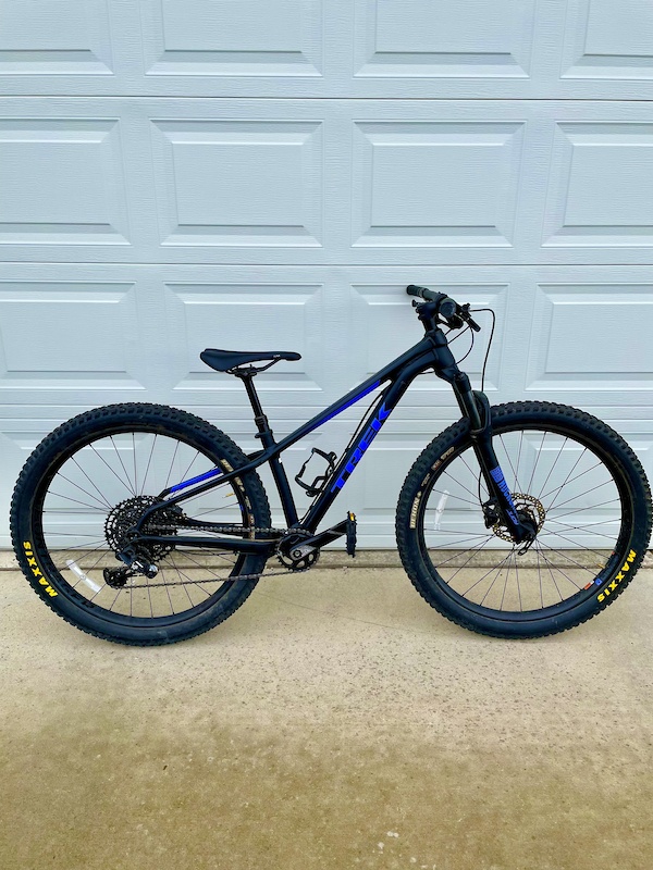 2019 trek roscoe 8