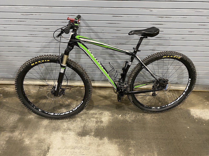 specialized stumpjumper ht comp