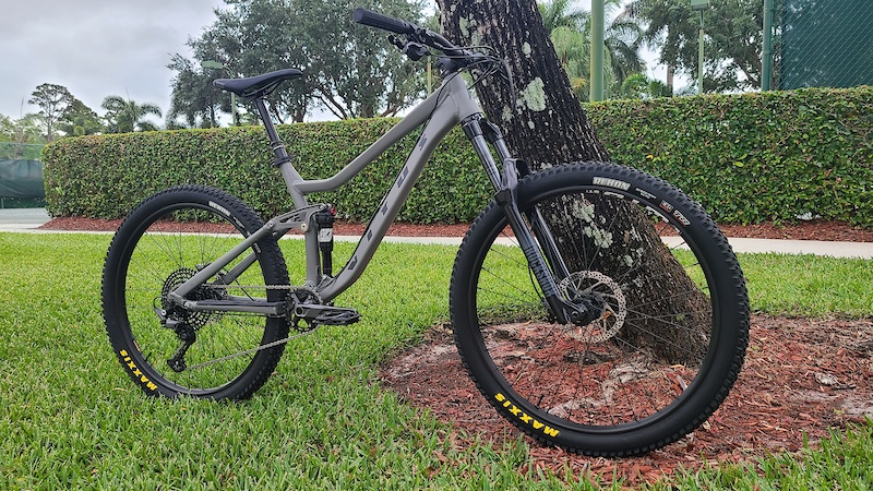2022 VITUS MYTHIQUE 27 VR (M) + 