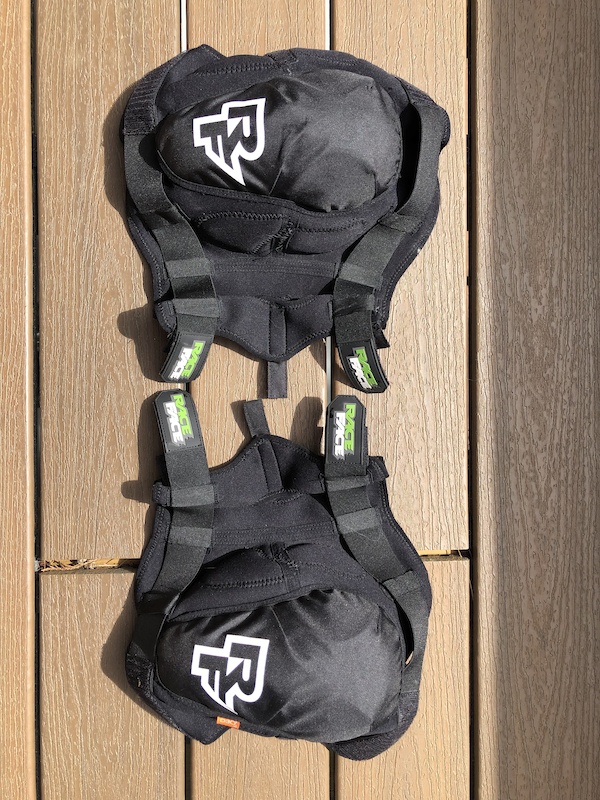 2021 RaceFace D30 Knee Pads For Sale