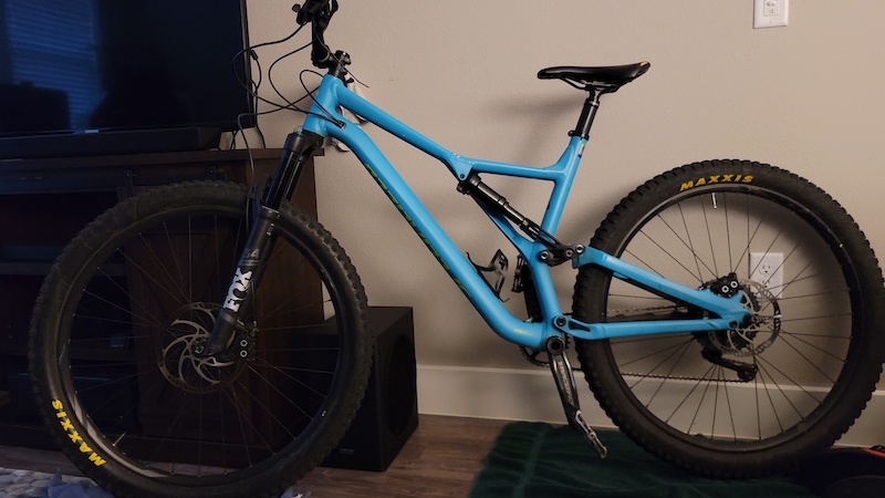 Stumpjumper 2019 best sale comp alloy