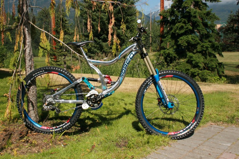 Norco Team DH-coming in at about 37.5 lbs in stock format.  Gonna be hard to keep up with this one.