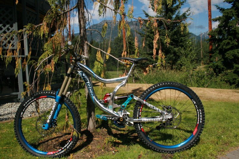 norco a line downhill bike