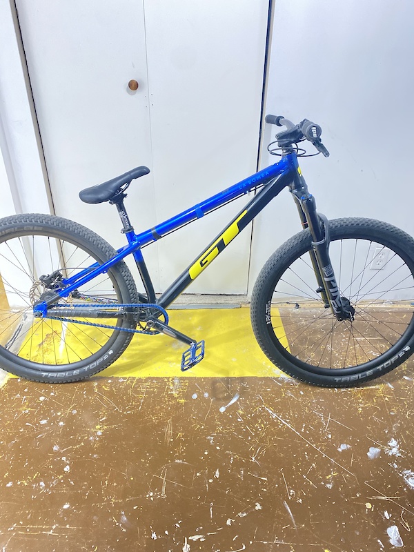 Gt labomba dirt jump best sale bike 2021