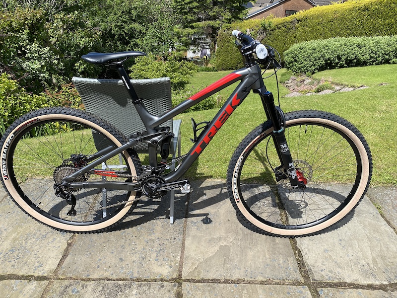DROP - Trek Fuel Ex 5 upgraded VVGC m 