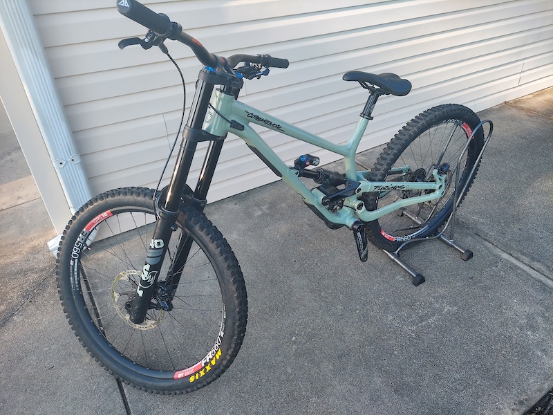 2021 discount commencal furious